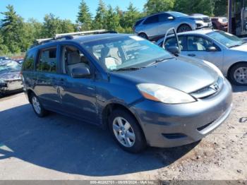  Salvage Toyota Sienna