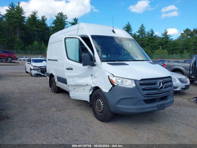  Salvage Mercedes-Benz Sprinter 2500