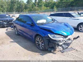  Salvage Chrysler 200