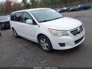  Salvage Volkswagen Routan