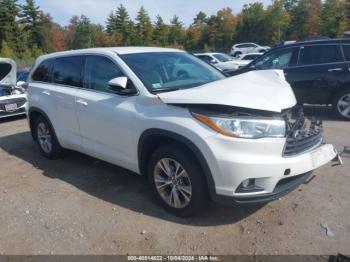  Salvage Toyota Highlander