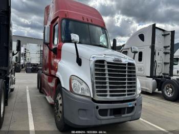  Salvage Freightliner Cascadia 125