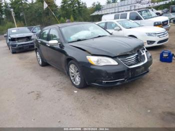  Salvage Chrysler 200