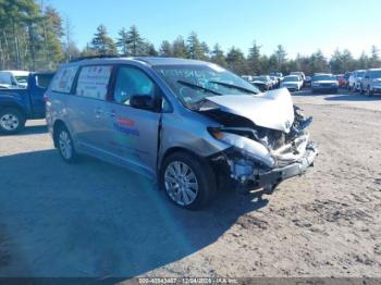  Salvage Toyota Sienna