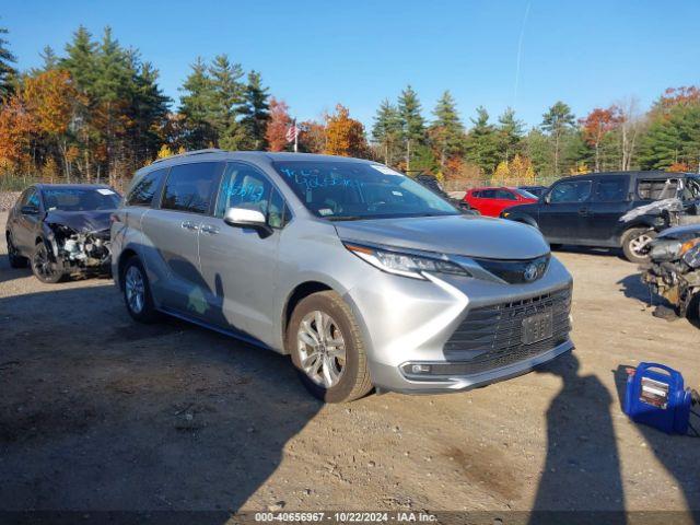  Salvage Toyota Sienna