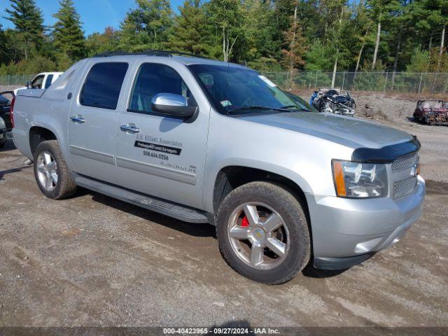  Salvage Chevrolet Avalanche