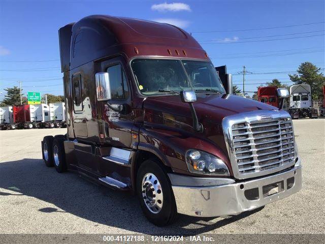  Salvage Freightliner Cascadia 125