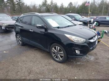  Salvage Hyundai TUCSON