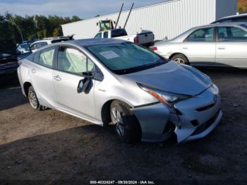  Salvage Toyota Prius