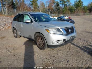  Salvage Nissan Pathfinder