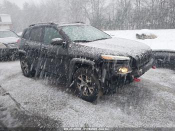  Salvage Jeep Cherokee