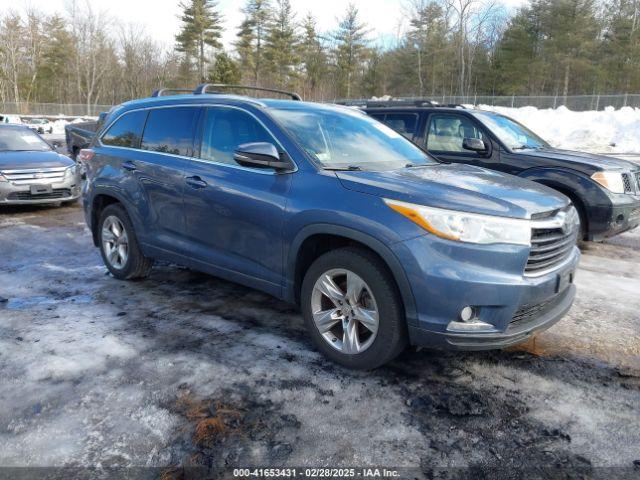  Salvage Toyota Highlander