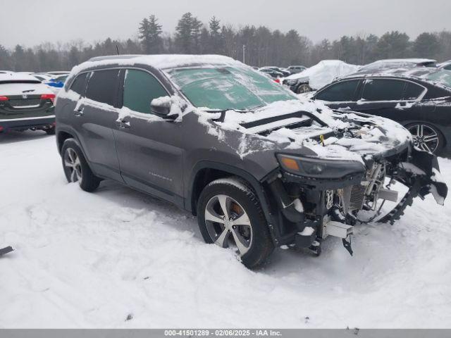  Salvage Jeep Cherokee