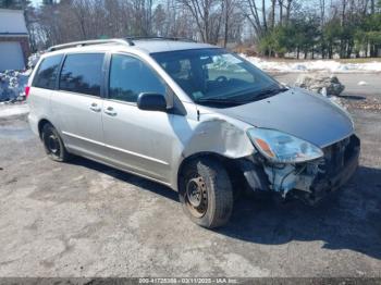  Salvage Toyota Sienna