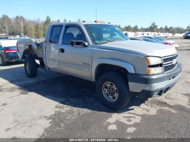  Salvage Chevrolet Silverado 2500