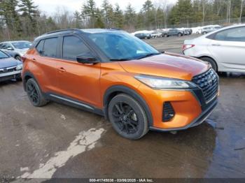  Salvage Nissan Kicks