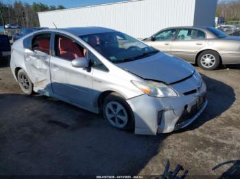  Salvage Toyota Prius