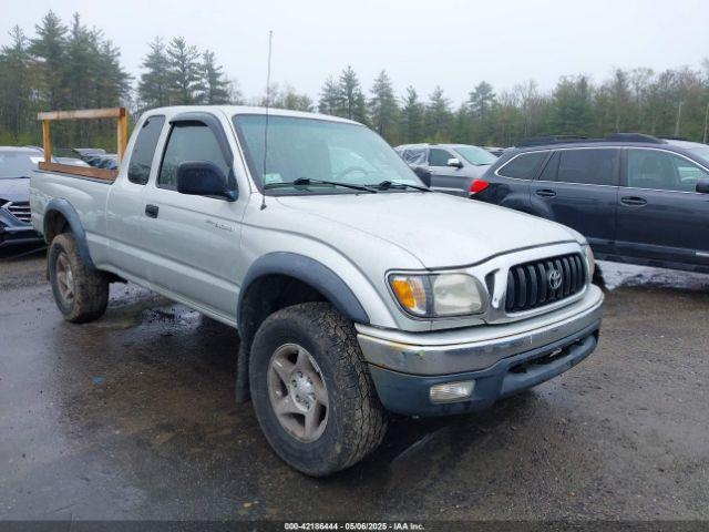  Salvage Toyota Tacoma