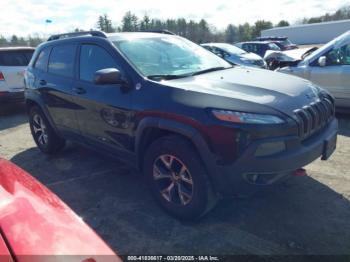  Salvage Jeep Cherokee