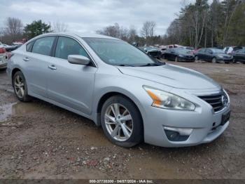  Salvage Nissan Altima