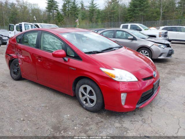  Salvage Toyota Prius