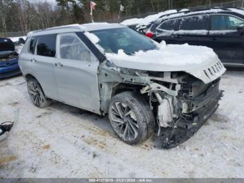  Salvage Mitsubishi Outlander