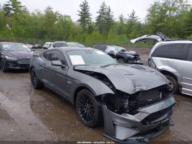  Salvage Ford Mustang
