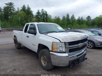  Salvage Chevrolet Silverado 2500
