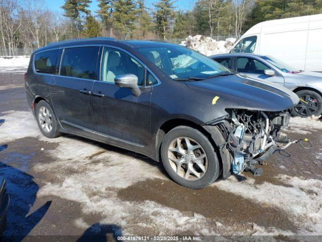  Salvage Chrysler Pacifica