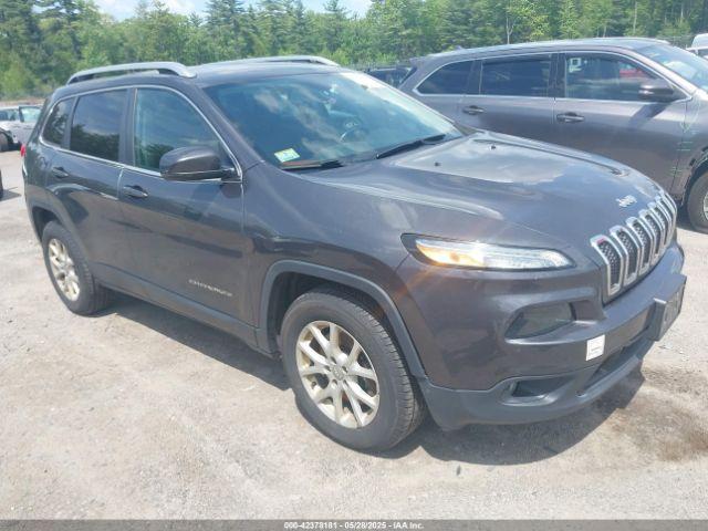  Salvage Jeep Cherokee