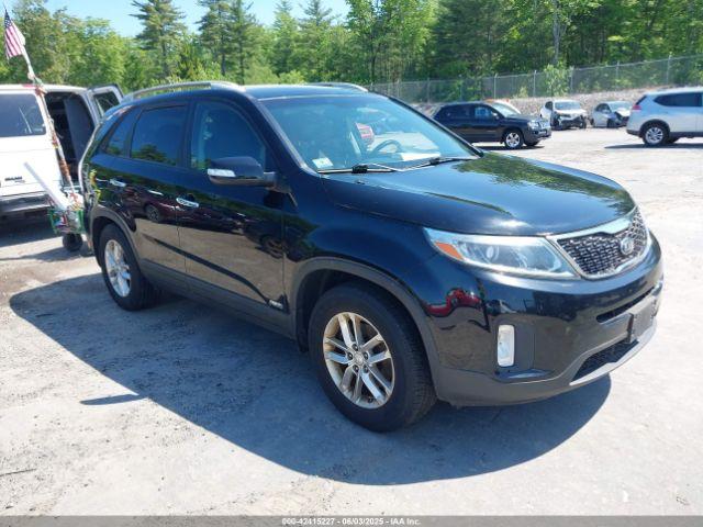  Salvage Kia Sorento