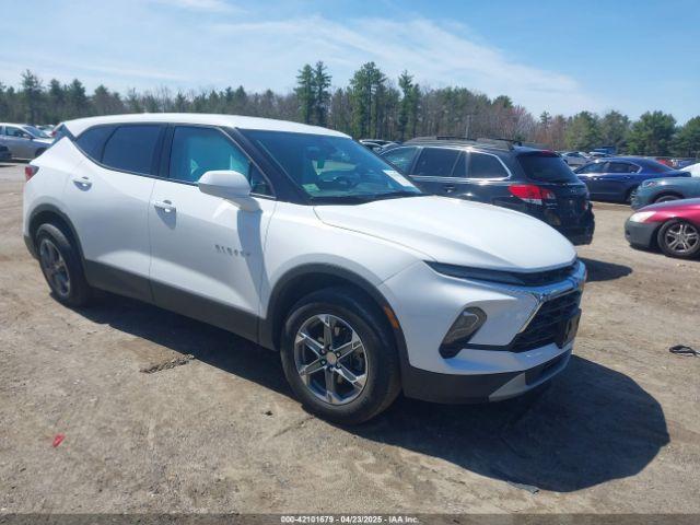  Salvage Chevrolet Blazer