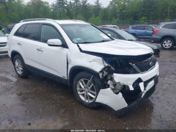  Salvage Kia Sorento