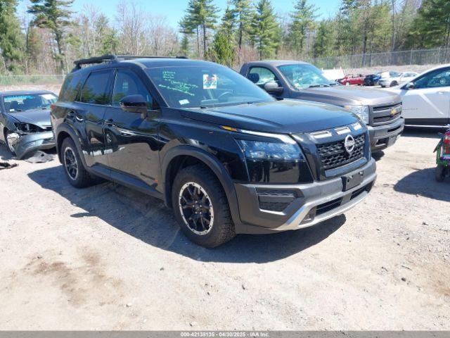 Salvage Nissan Pathfinder