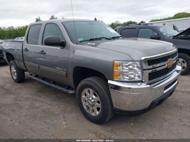 Salvage Chevrolet Silverado 2500