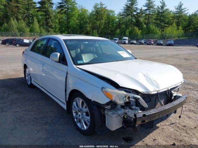  Salvage Toyota Avalon