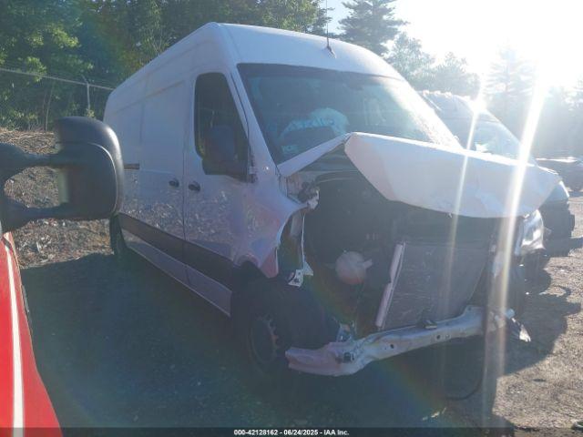  Salvage Mercedes-Benz Sprinter 2500