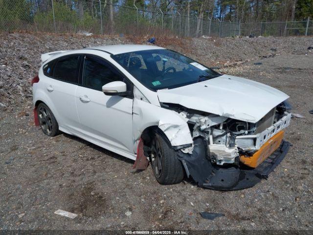  Salvage Ford Focus St