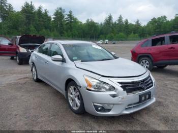  Salvage Nissan Altima