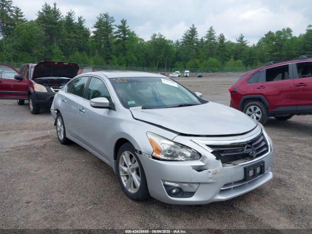  Salvage Nissan Altima