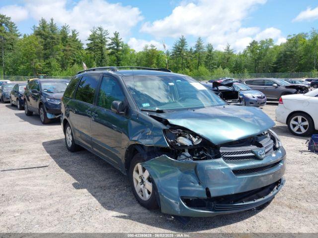  Salvage Toyota Sienna