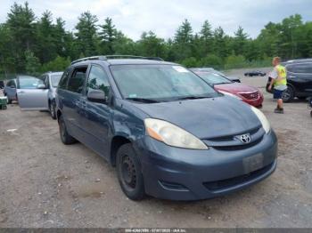  Salvage Toyota Sienna