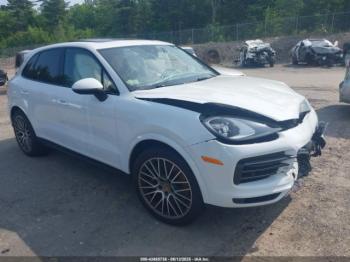  Salvage Porsche Cayenne