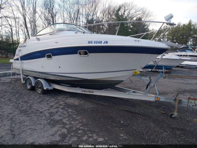  Salvage Four Winns 23 10