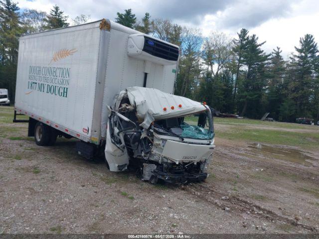  Salvage Isuzu Nrr
