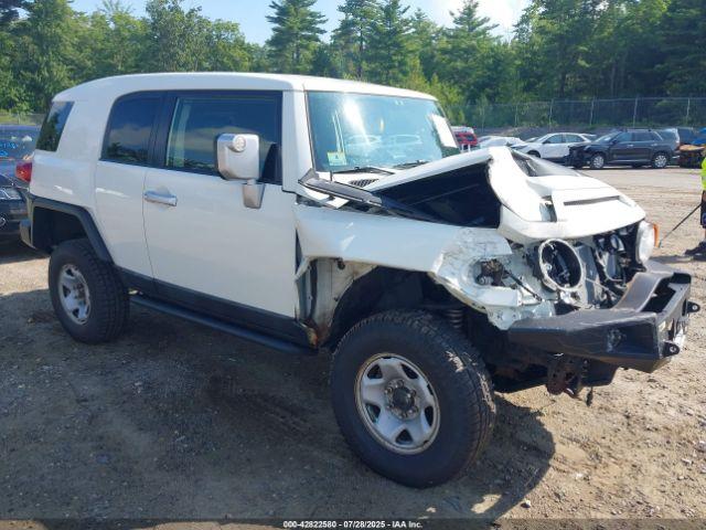  Salvage Toyota FJ Cruiser
