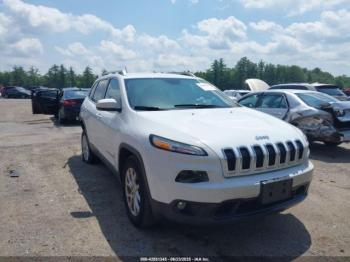  Salvage Jeep Cherokee