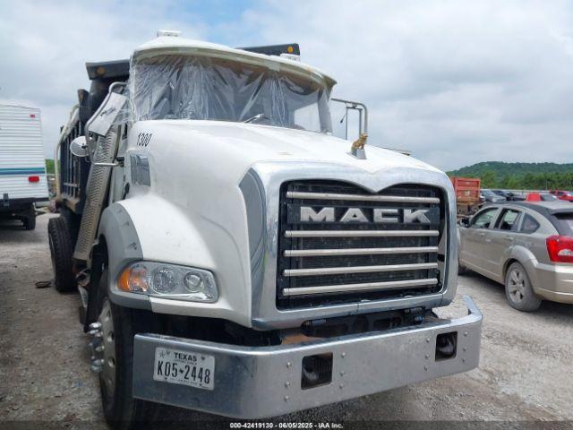  Salvage Mack 800