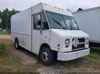  Salvage Freightliner Chassis
