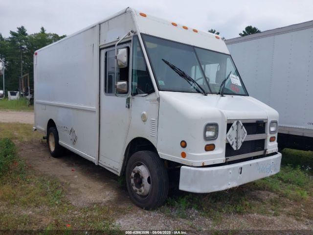  Salvage Freightliner Chassis